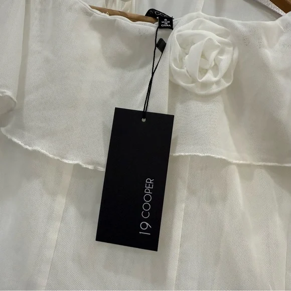 19 COOPER White Off-Shoulder Ruffle Top - Picture 2 of 5